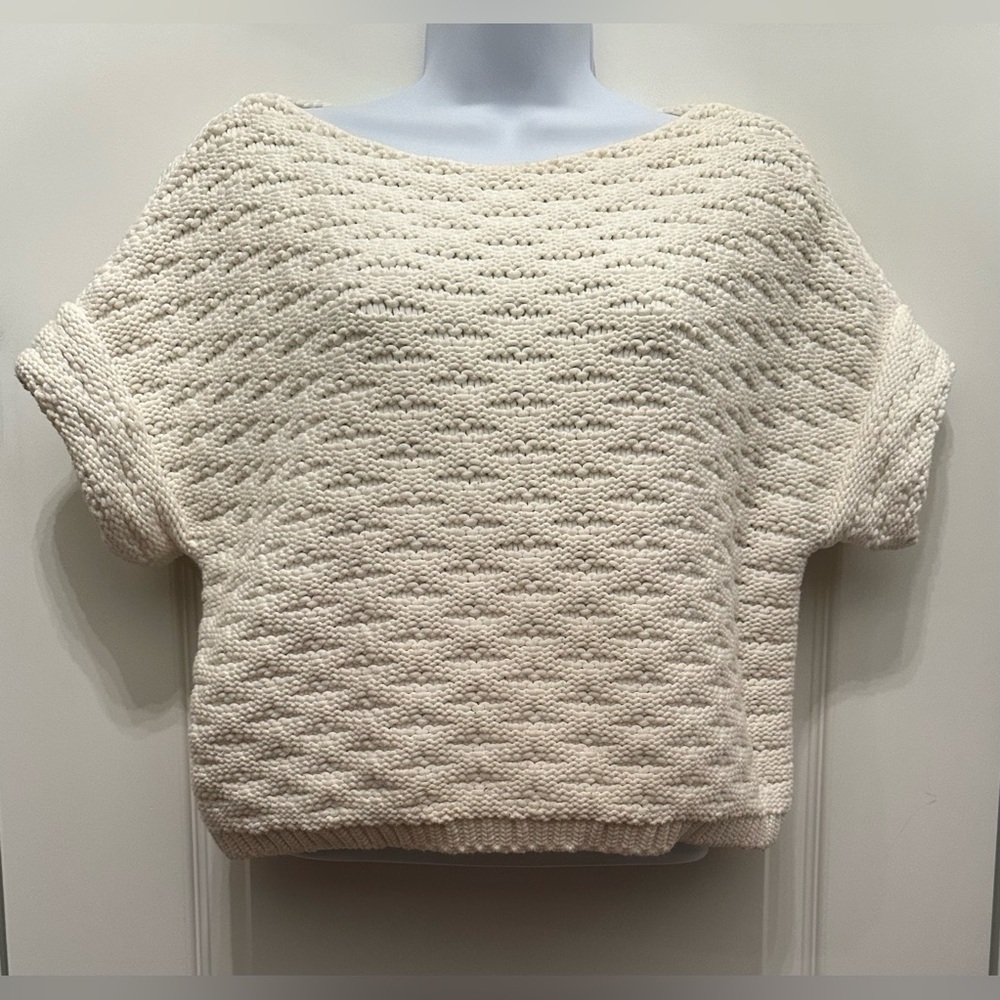 Ann Taylor Loft Cream cropped short sleeve sweater